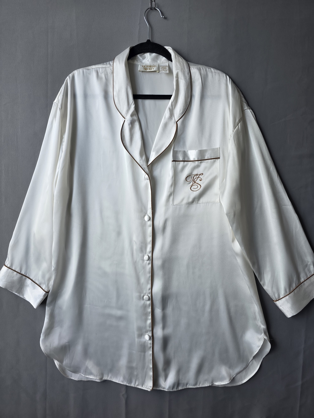 Vintage Victoria’s Secret Gold Label Satin Pajama Sleep Shirt L Ivory Monogram